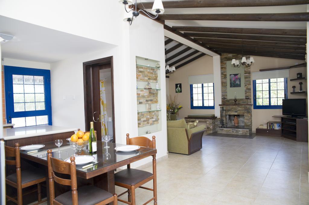 Akamas Edge Villas Polis Værelse billede